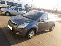 Gebraucht Hyundai i20 Comfort 105 PS (77 kW) 2009 Grau metallic Limousine