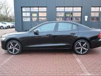 Gebraucht Volvo S60 Plus 197 PS (144 kW) 2023 Schwarz Limousine
