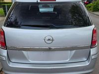 Gebraucht Opel Astra Edition 116 PS (85 kW) 2008 Grau Kombi