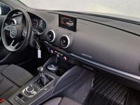 Gebraucht Audi A3 Sport 150 PS (110 kW) 2017 Blau Limousine