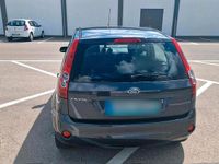 Gebraucht Ford Fiesta 70 PS (51 kW) 2007 Grau Kleinwagen