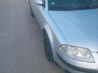 Gebraucht VW Passat 101 PS (74 kW) 2001 Silber Kombi