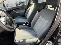 Gebraucht Ford Fiesta Trend 60 PS (44 kW) 2011 Pantherschwarz metallic Kleinwagen