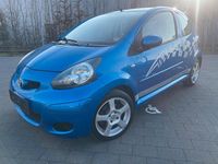 Gebraucht Toyota Aygo 68 PS (50 kW) 2010 Blau Kleinwagen