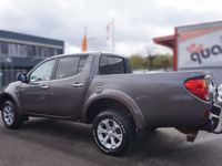 gebraucht Mitsubishi L200 Doppelkabine 4WD *2.Hand/Klima/AHK/17Alus*