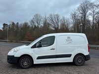 Gebraucht Peugeot Partner 95 PS (69 kW) 2010 Weiß Van / Kleinbus