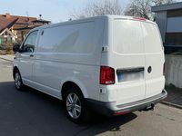 Gebraucht VW Transporter 150 PS (110 kW) 2020 Weiß Van