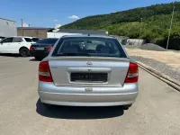 Gebraucht Opel Astra 101 PS (74 kW) 1998 Silber Limousine
