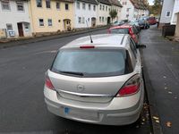 Gebraucht Opel Astra 90 PS (66 kW) 2009 Silber Kleinwagen