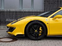 Gebraucht Ferrari 488 719 PS (528 kW) 2021 Giallo modena ds Cabrio