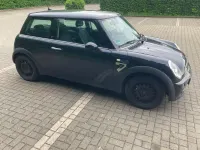 Gebraucht Mini Cooper 90 PS (66 kW) 2005 Schwarz Kleinwagen