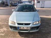 Gebraucht Mitsubishi Space Star Motion 98 PS (72 kW) 2003 Silber Van / Kleinbus