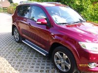 Gebraucht Toyota RAV4 Executive 177 PS (130 kW) 2010 Rot metallic SUV