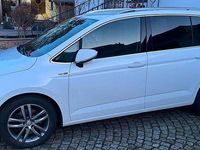 Gebraucht VW Touran Highline 150 PS (110 kW) 2018 Weiß Van / Kleinbus