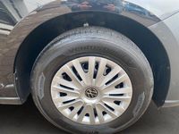 Second-hand VW Caddy 102 CP (75 kW) 2022 Negru Monovolum
