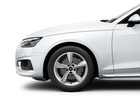 Gebraucht Audi A4 Advanced Plus 150 PS (110 kW) 2023 Gletscherweiß metallic Kombi