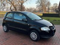 Gebraucht VW Fox 54 PS (39 kW) 2008 Schwarz Kleinwagen
