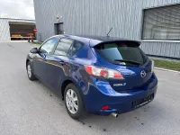 Używany Mazda 3 Kenko 105 KM (77 kW) 2013 Niebieski Sedan/Limuzyna