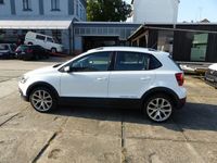 Gebraucht VW Polo Cross 90 PS (66 kW) 2015 Weiß Kleinwagen
