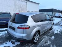 Gebraucht Ford S-MAX Titanium 140 PS (102 kW) 2009 Silber Van / Kleinbus