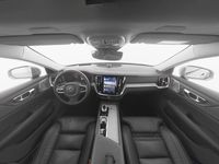 Gebraucht Volvo V60 CC Ultimate 197 PS (144 kW) 2024 Grau Kombi