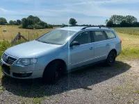 Gebraucht VW Passat 122 PS (89 kW) 2009 Blau Kombi