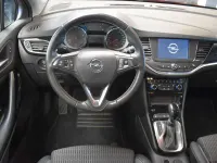 Używany Opel Astra Design & Tech 145 KM (106 kW) 2021 Czerwony Sedan/Limuzyna
