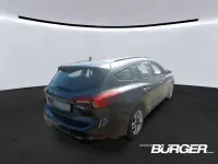 Usado Ford Focus Cool & Connect 125 CV (91 kW) 2023 Gris Familiar