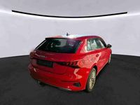Gebraucht Audi A3 Sport 116 PS (85 kW) 2022 Tangorot metallic Limousine