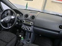 Second-hand Mitsubishi Colt Edition 95 CP (69 kW) 2011 Alb Hatchback