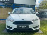 Usado Ford Focus Ambiente 101 CV (74 kW) 2015 Blanco Familiar