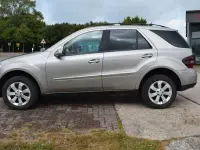 Gebraucht Mercedes ML320 224 PS (164 kW) 2007 Silber SUV