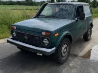 Gebraucht Lada niva 82 PS (60 kW) 2009 Grün SUV