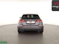 Gebraucht Mercedes A200 Progressive 163 PS (119 kW) 2018 Mountaingrau Limousine