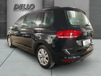 Gebraucht VW Touran Comfortline 150 PS (110 kW) 2023 Schwarz Van / Kleinbus