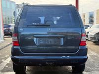 Gebraucht Mercedes ML320 218 PS (160 kW) 2001 Schwarz SUV