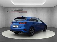 Neu Kia Ceed Gold 140 PS (102 kW) 2026 Blau Kleinwagen