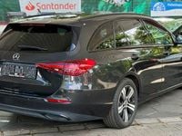 Gebraucht Mercedes C220 200 PS (147 kW) 2022 Grau Limousine