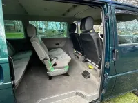 Second-hand VW Caravelle 102 CP (75 kW) 2002 Verde Van