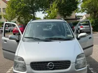 Gebraucht Opel Agila 58 PS (42 kW) 2001 Silber Van / Kleinbus