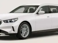 Neu BMW i5 250 kW (340 PS) 2026 Alpinweiß uni Kombi