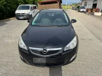 Gebraucht Opel Astra Design Edition 140 PS (102 kW) 2011 Schwarz Kombi