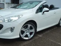 Gebraucht Peugeot 308 CC Platinum 156 PS (114 kW) 2010 Weiß Cabrio