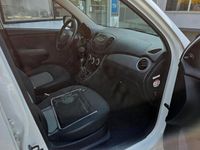 Gebraucht Hyundai i10 67 PS (49 kW) 2011 Weiß Kleinwagen