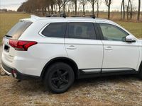 Gebraucht Mitsubishi Outlander Edition 150 PS (110 kW) 2017 Weiß SUV