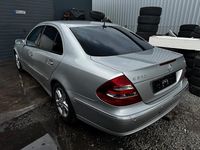 Gebraucht Mercedes E320 Avantgarde 204 PS (150 kW) 2004 Silber Limousine