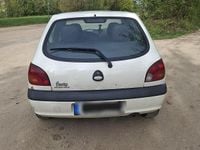 Gebraucht Ford Fiesta 50 PS (36 kW) 2000 Weiß Kleinwagen