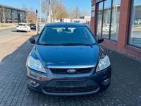 Gebraucht Ford Focus Style 101 PS (74 kW) 2010 Grau Limousine
