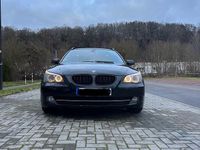Gebraucht BMW 525 197 PS (144 kW) 2008 Schwarz Kombi