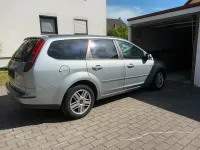 Usado Ford Focus 116 CV (85 kW) 2005 Plateado Familiar